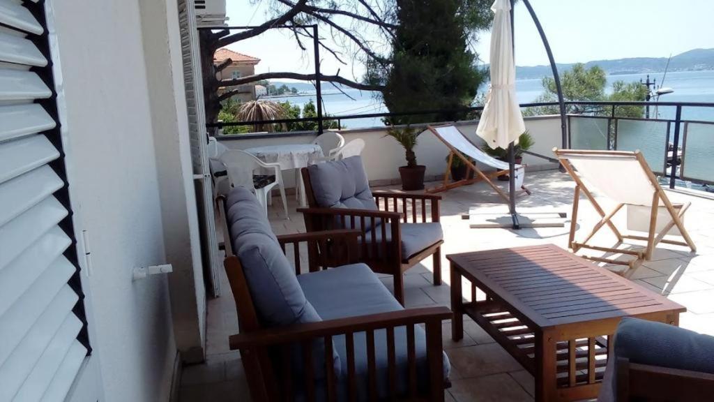 Amazing Seaview Apartment With A Balcony Near The Beach - Kneza Trpimira I Zadar Ngoại thất bức ảnh