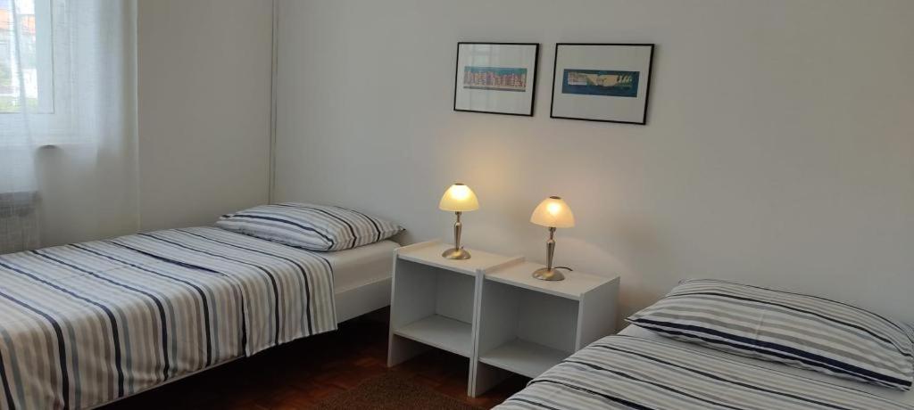 Amazing Seaview Apartment With A Balcony Near The Beach - Kneza Trpimira I Zadar Ngoại thất bức ảnh
