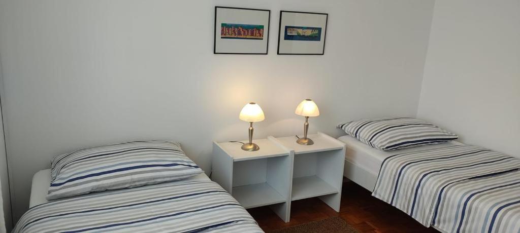 Amazing Seaview Apartment With A Balcony Near The Beach - Kneza Trpimira I Zadar Ngoại thất bức ảnh