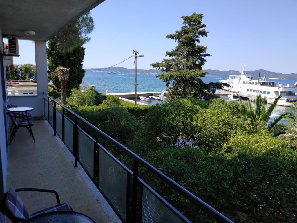 Amazing Seaview Apartment With A Balcony Near The Beach - Kneza Trpimira I Zadar Ngoại thất bức ảnh